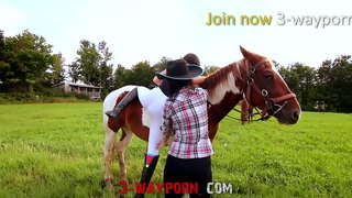 3路色情-三人在家庭农场