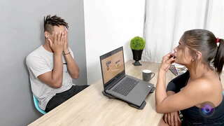 Minister-President Nam een Pik van een Werknemer die