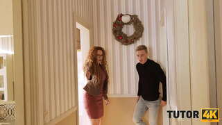 TUTOR4K. Boze man sleept ervaren docent in onvergetelijke aangelegenheid