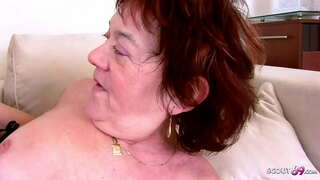 ЭКСТРЕМАЛЬНАЯ ЭСКИ РЫЖАЯ ЗРЕЛАЯ ЛОВИТ МАСТУРБИРУЮЩЕГО ЖАНА СОБЛАЗНЯЮЩЕГО БОЛГОН СЕКС ЖАШ ПАРНЯ