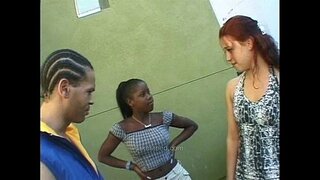 Jake steed parum albi pullos Parum Rubei Diabolus