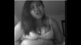 ���න්දුනීසියානු දැරියක්