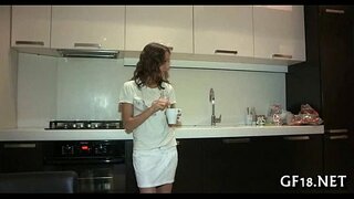 Ал менен ойнойт чоң мүчөсү парня