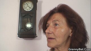 Pananahi matanda at bata