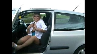 Tetun Meter George Flashing den Públiko