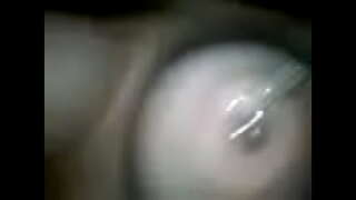 ���ຟນມີບົດບາດນາງຈຶ່ຫົວນົມ ໑