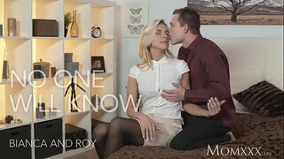 Малламуй офисная начальница рада, ки изменила зан бо дафтари Ҷ.