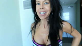 Tabitha Stevens estas reen en komerco! '18.01.24.