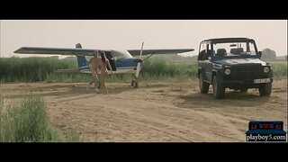 İspan милфа babe uçan təyyarə və ağır sikilmiş olur