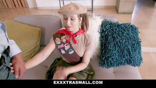 Exxxtra Pequeno - Daphne fodido por un gran galo