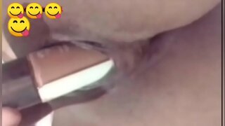 Brunette panas masturbasi dening anus