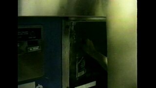 ���ல். பி. ஓ - ரொட்டி கோடியும் 10 - காட்சி 2