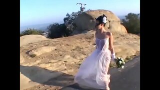 Unhappy young olahliweyo umfazi unika abanye intloko ke nailed ngokuthi u-kindhearted smoothers