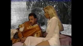 Ini blonde pelacur Victoria Paris tahu bagaimana untuk kesenangan pasangannya